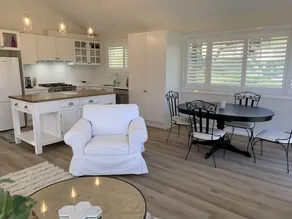 Romantic Retreat For Couples & Their Pets! - Image 2