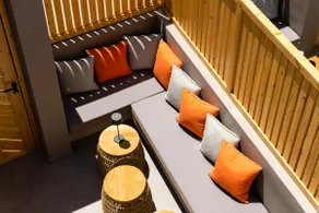 Luxe Loft Apartment - Image 4