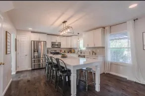 Cheerful 4 bedroom w/ outdoor oasis. Full Nursery - Image 4