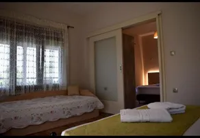 LIVADIOTIS HOUSE - Image 4