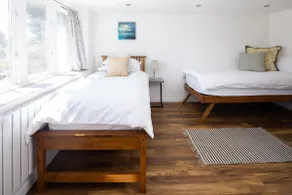 The Dovecote 3-Bed Cottage Rowden Manor - Image 2