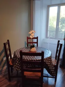 2-bedroom apartment in a village house - Image 5