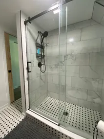 Cozy 3 bedroom house completely remodeled - Image 5