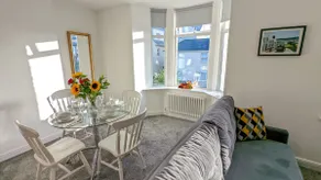 Ocean Pearl Apartment by Seaside Llandudno - Image 4