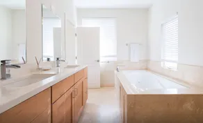 Custom Home Near Kehena Beach Slight Ocean View AC - Image 4