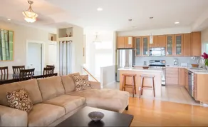 Custom Home Near Kehena Beach Slight Ocean View AC - Image 2