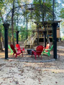Private 14 acre Creek side Cabin and close to Lake - Image 4