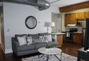 One-bedroom condo in the heart of Downtown Memphis - Image 4