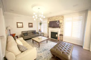 Stunning 4-BDRM Home-Toronto Area - Quiet Location - Image 2