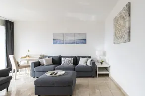 Walking distance to the Station with mountain and city views - Image 3