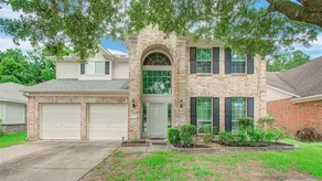 Beautiful and Modern 4 Bedroom Home. Must See. - Image 4