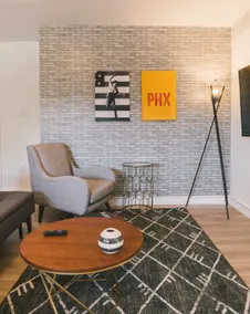 Calypso | 1BR Downtown Scene Apt with style. - Image 2