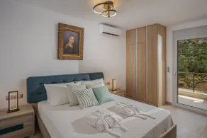 Villa Of the Hill with Heated Pool, BBQ & Kids Playground - Image 5