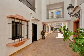 Modern 3 bed Apartment in Puerto Banus, Marbella - Image 3