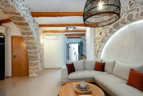 Petrino Two-Bedroom House in Mirthios - Image 4