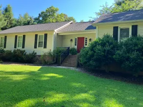 GameDay ”Dawg” House - Image 3