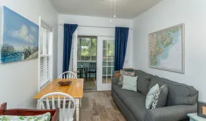 The Mariners House- Fully renovated kitchen! - Image 2