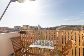 Large Cozy Apartment - Parking & Balcony - Image 2