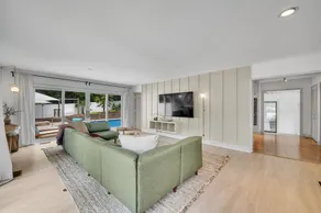 Private home, Hot Tub, Pool & Game room - Image 5