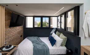 Urban Hive Tiny suite with roof garden Heraklion - Image 3