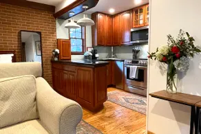 Washington Family Historic Property~Upper Studio - Image 3