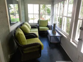 Village Gem - Walk to River, Dining & Museums - Image 2