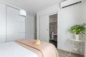 Living4malaga Sea Breeze Apartment - Image 3