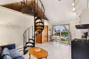 Cozy Nahant APT 5 min walk to private beaches - Image 4