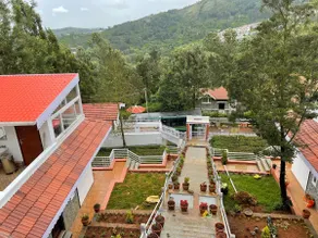 Casa Bonita – Gloria | Tea Estate Scenic Stay - Image 4