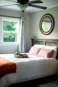 Newly Renovated Home 5 Minutes From UA Campus! - Image 3