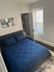 Lovely 3 Bedroom In Boston - Image 5