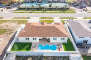 Htd pool/SPA, +in-law suite, mins wlk to beach - Image 3