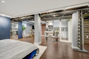 Newly renovated stylish apartment close to Airport - Image 4