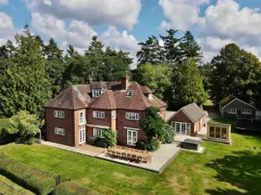 New Forest Luxury Retreat - Sauna, Gym & Spa - Image 2