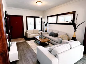 Cozy and Modern 4 bedroom 1 Bathroom McKinley Home - Image 2