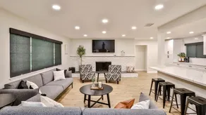 Charming 5 bed, 3 bath home with pool - Image 3