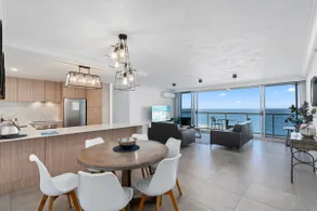 Best of the Best-Luxurious 29B Peninsula 2Bed2Bath - Image 3