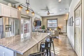 King beds/ Waffle bar/ River access/ Game room - Image 4