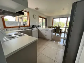 Goldfields house Big spacious bright family home - Image 5