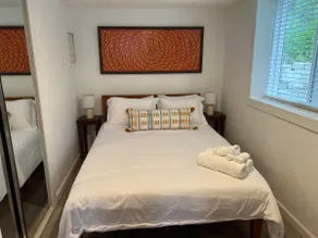 Downtown 2BR across from lovely park - Image 4
