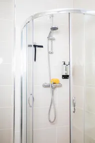 Spitalfields located 1Bedroom Apart with kitchen - Image 5