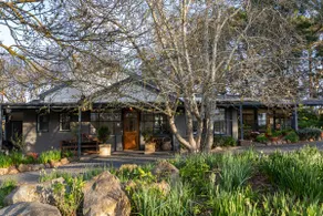 Enchanting Farm Cottage - Image 4
