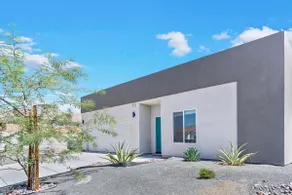 Modern Retreat in the Heart of the desert - Image 3