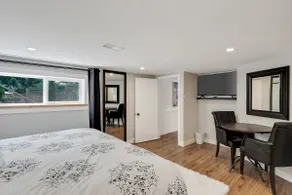 3 Bedroom Vacation House with Hot Tub! - Image 3