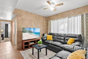 Peaceful 3BR/1BA Home near DT and Hiking Serene - Image 2