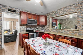 Peaceful 3BR/1BA Home near DT and Hiking Serene - Image 4