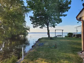 Cozy Year Round Lake Poygan Cottage - Image 2