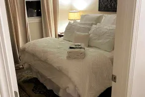 Comfy Farmhouse Cottage, Fully Equipped! - Image 4