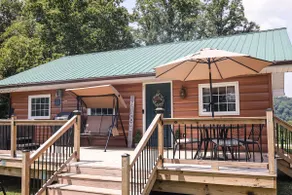 Renner Cabin- 2 bedrooms with hot tub & sauna - Image 3