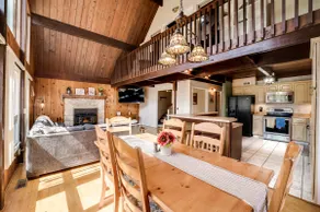 Guests love: clean, flat driveway, peaceful - Image 4